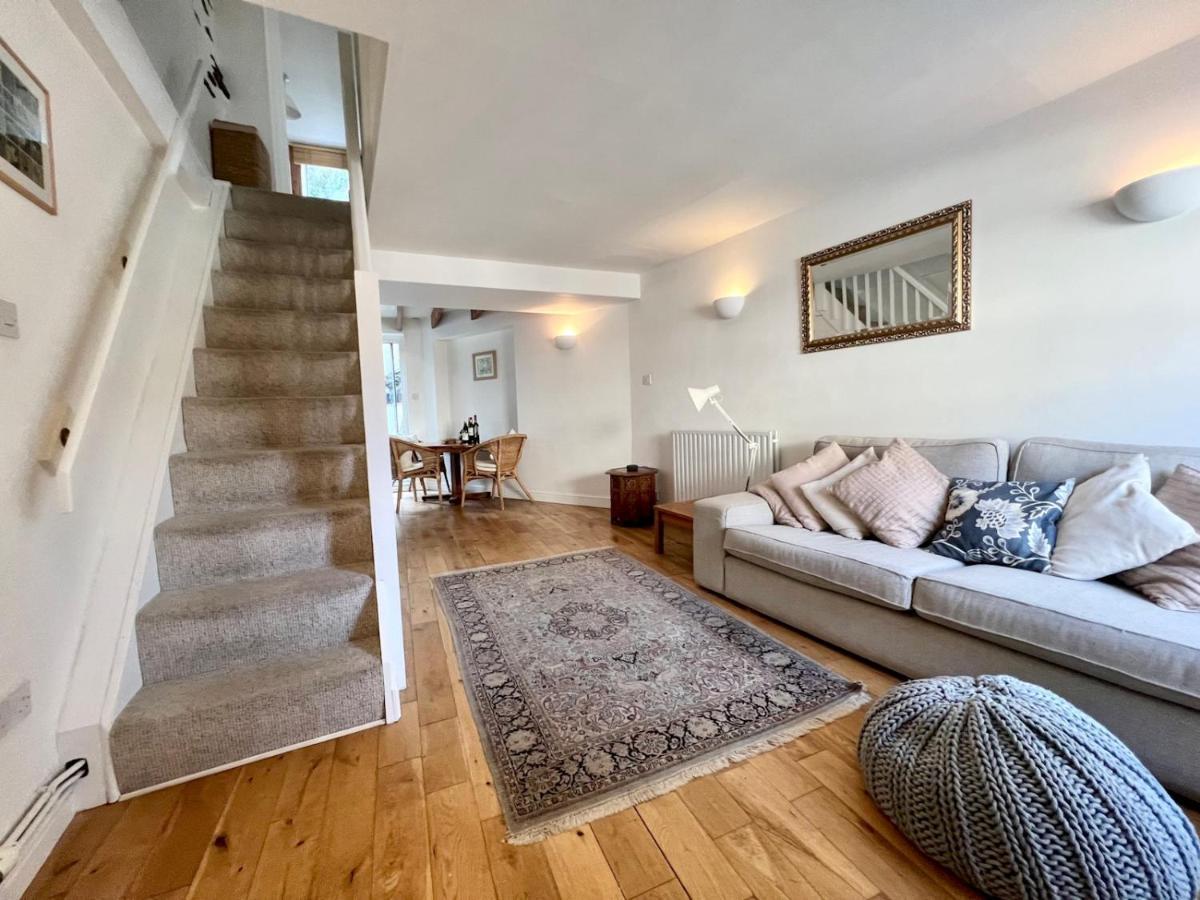 Pass The Keys 64 Church Street Characterful 2-Bed Cottage In The Heart Of Town Kingsbridge  Exterior photo