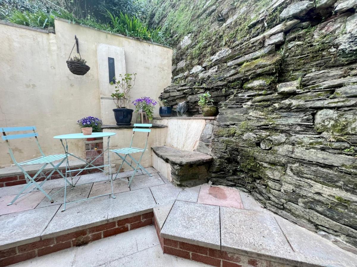 Pass The Keys 64 Church Street Characterful 2-Bed Cottage In The Heart Of Town Kingsbridge  Exterior photo